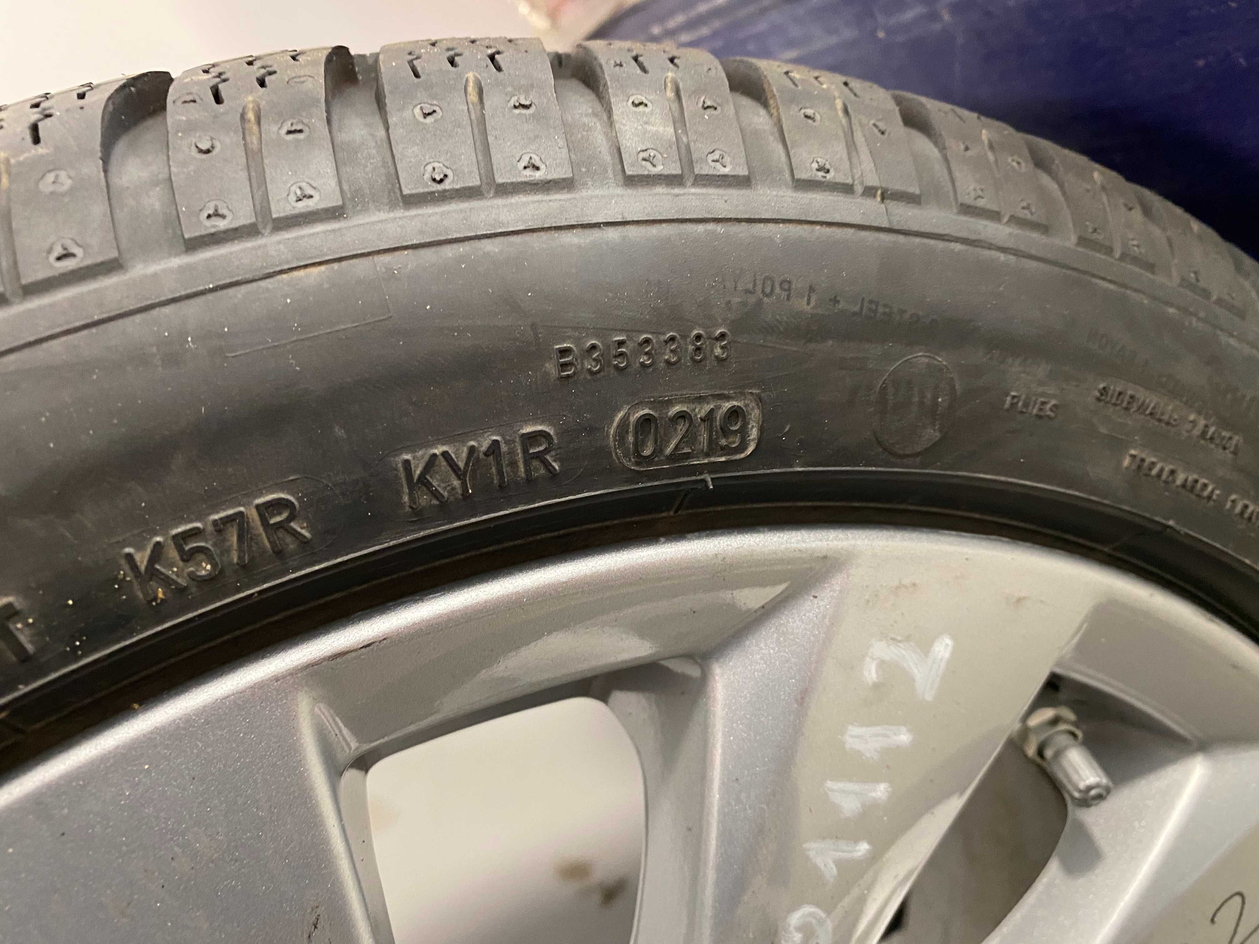 Roti iarna BMW 17" 225/45 r17