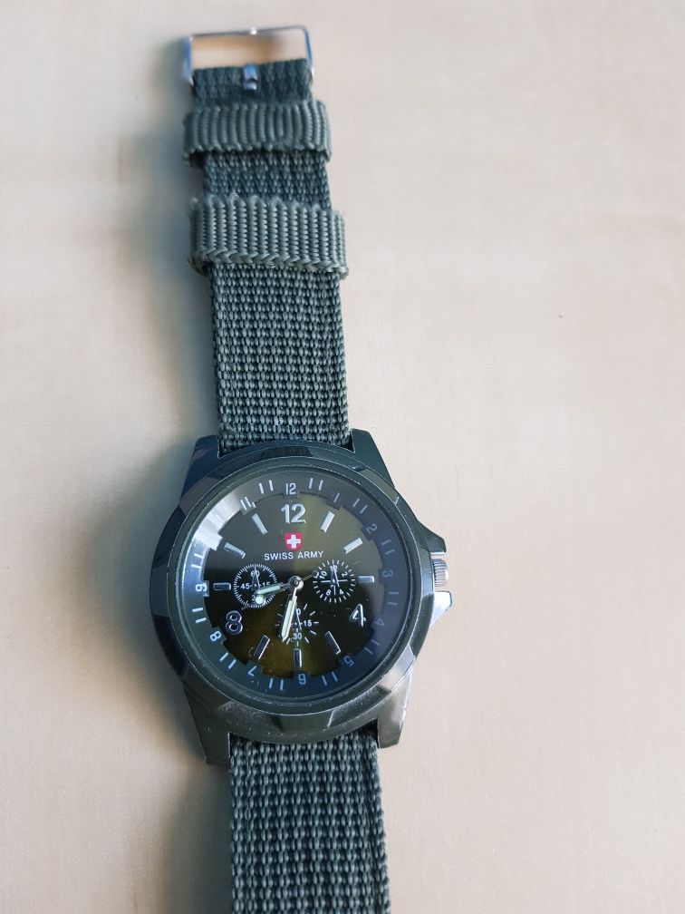 Ceas Barbatesc Swiss Army , stil fashion & casual Ceas Barbatesc