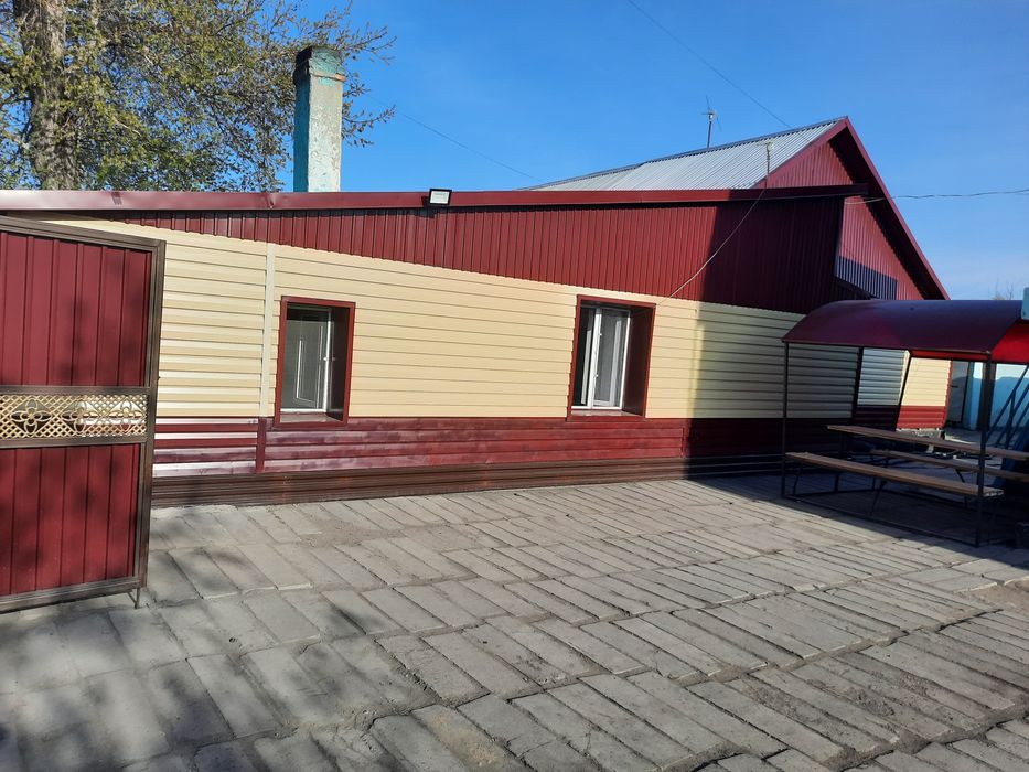 Продается дом с действующим бизнесом сауна.