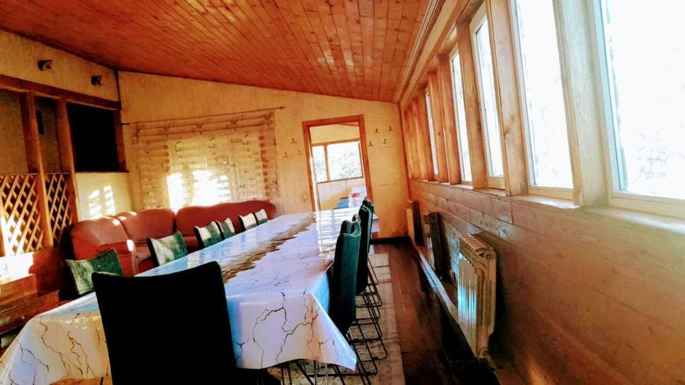 Дом с видом на город и горы !