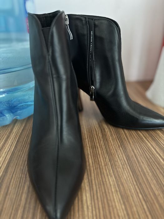 Ботильоны кожаные 38