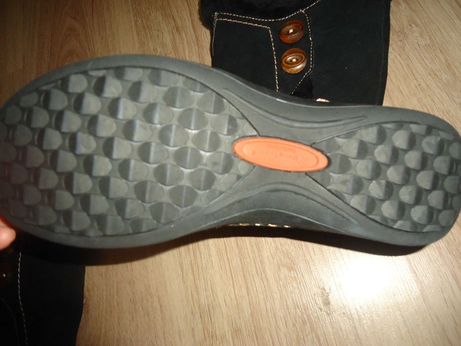 ЕСТЕСТВЕН ВЕЛУР--много топли ботуши с каракул--39 НОМЕР