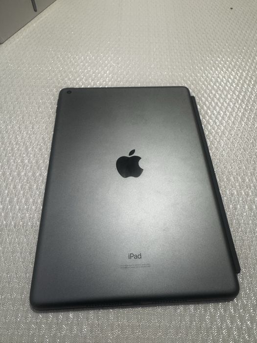 Ipad 9th Generation 64 GB/ Wi-fi Space Grey