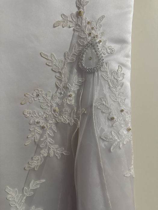 Rochita de mireasa pentru fetite