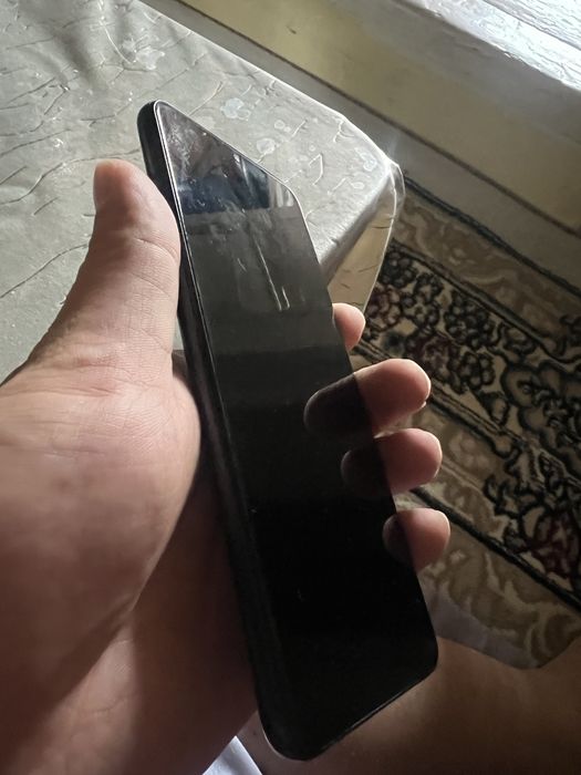 A12 32gb holati yaxshi tinniq aybi yuq realni oladiganla tel qilsin