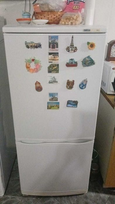 Холодильник двухкамерный