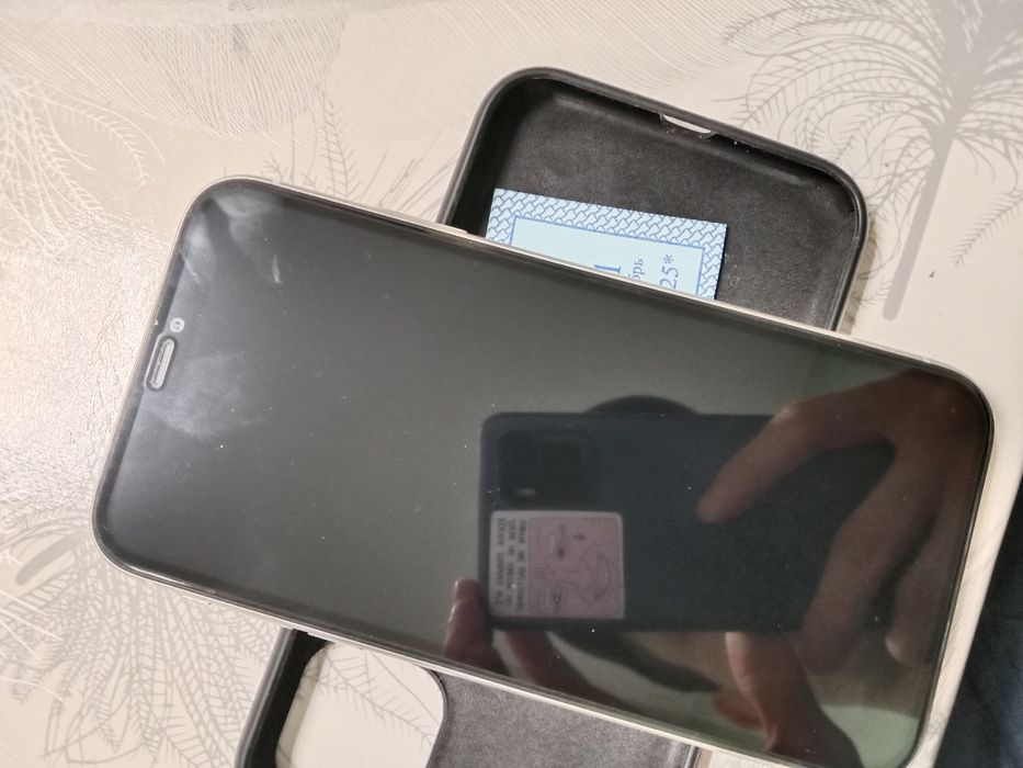 Айфон 11 128 гигов породам