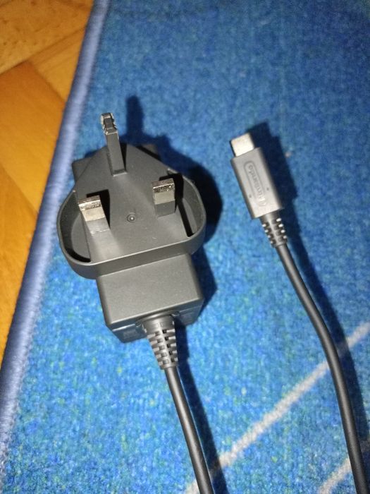 Нинтендо Суич кабел за зареждане