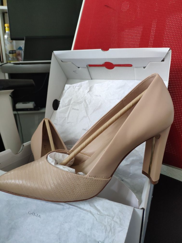 Aldo Pantofi stiletto nude noi