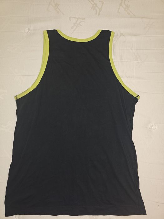 Карго Панталони, Потник, Бански, Риза, Суичер и Тениска