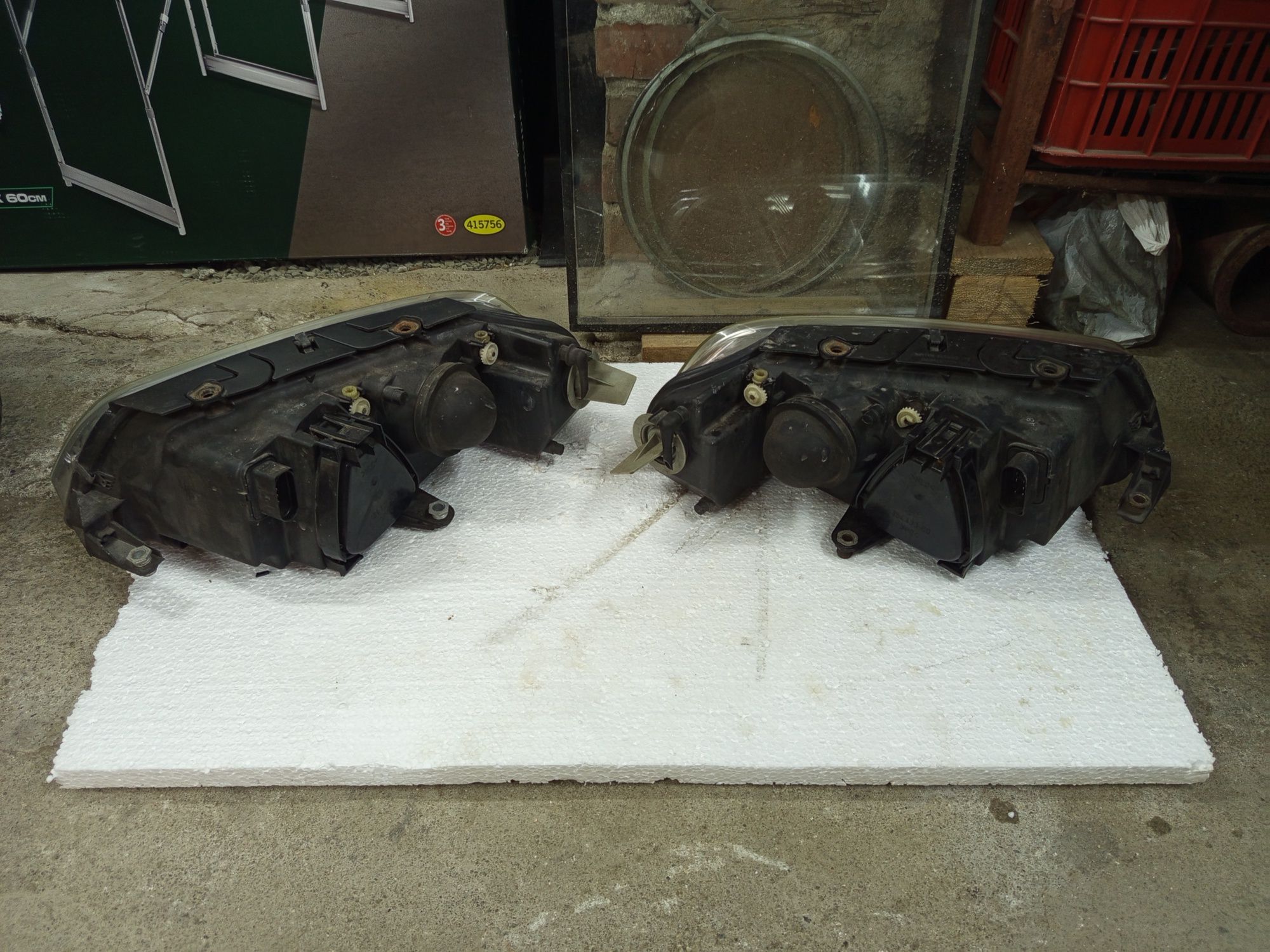 Фарове Hella VW Passat 5.5