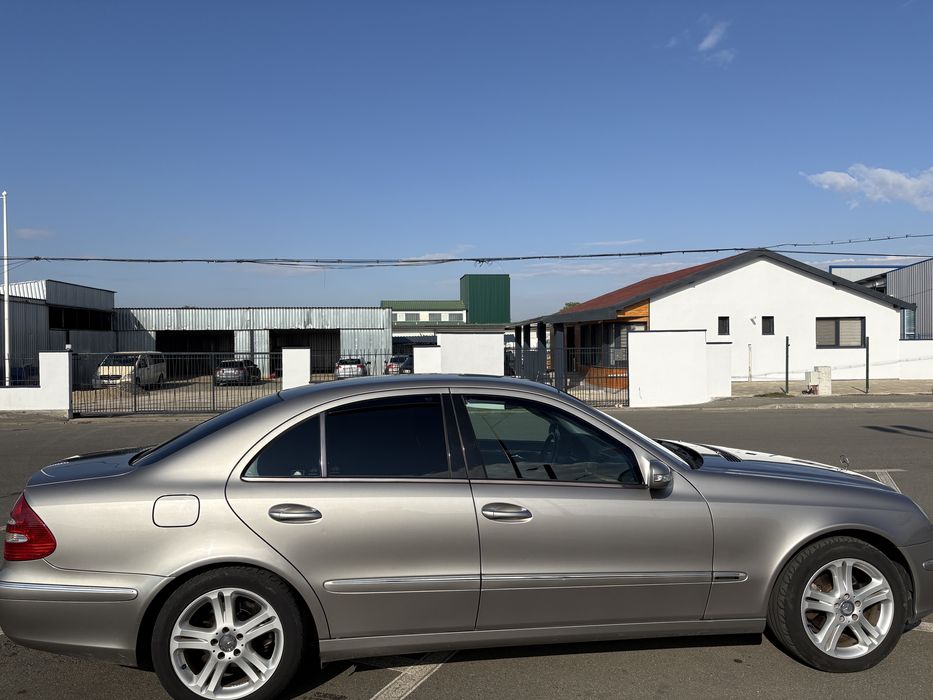 Mercedes E220 w211