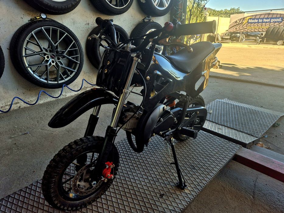 Детско кросово моторче Dirt Bike 49кубика