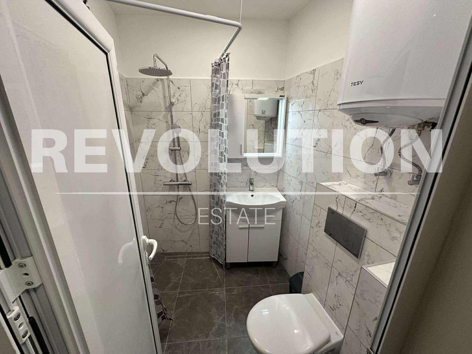 Едностаен апартамент в района на Център!