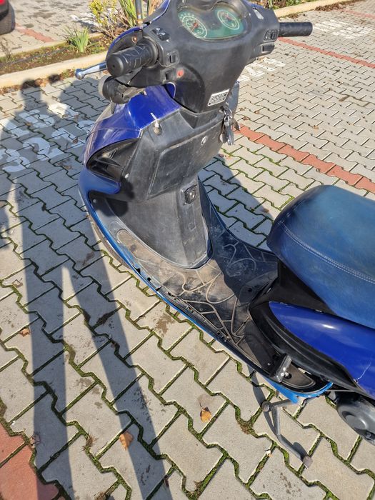 Vand sau schimb scuter de 50cc cu unul de 125cc