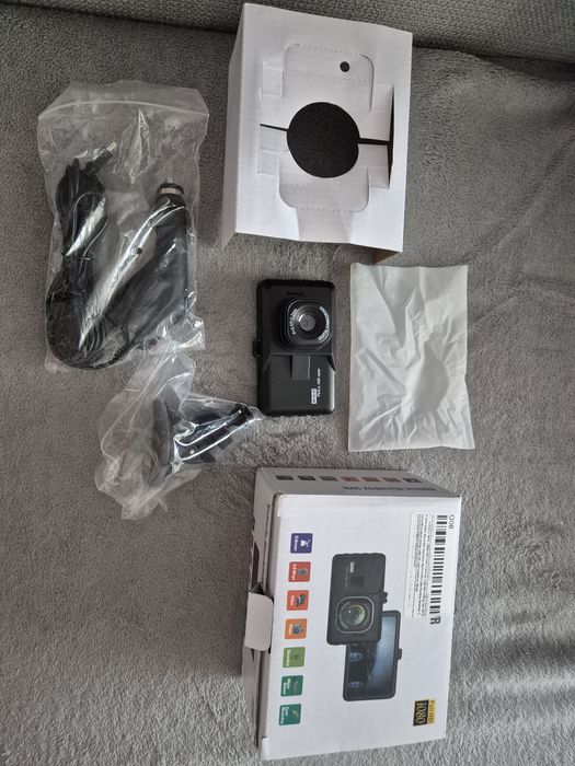 Camera auto bord , nouă