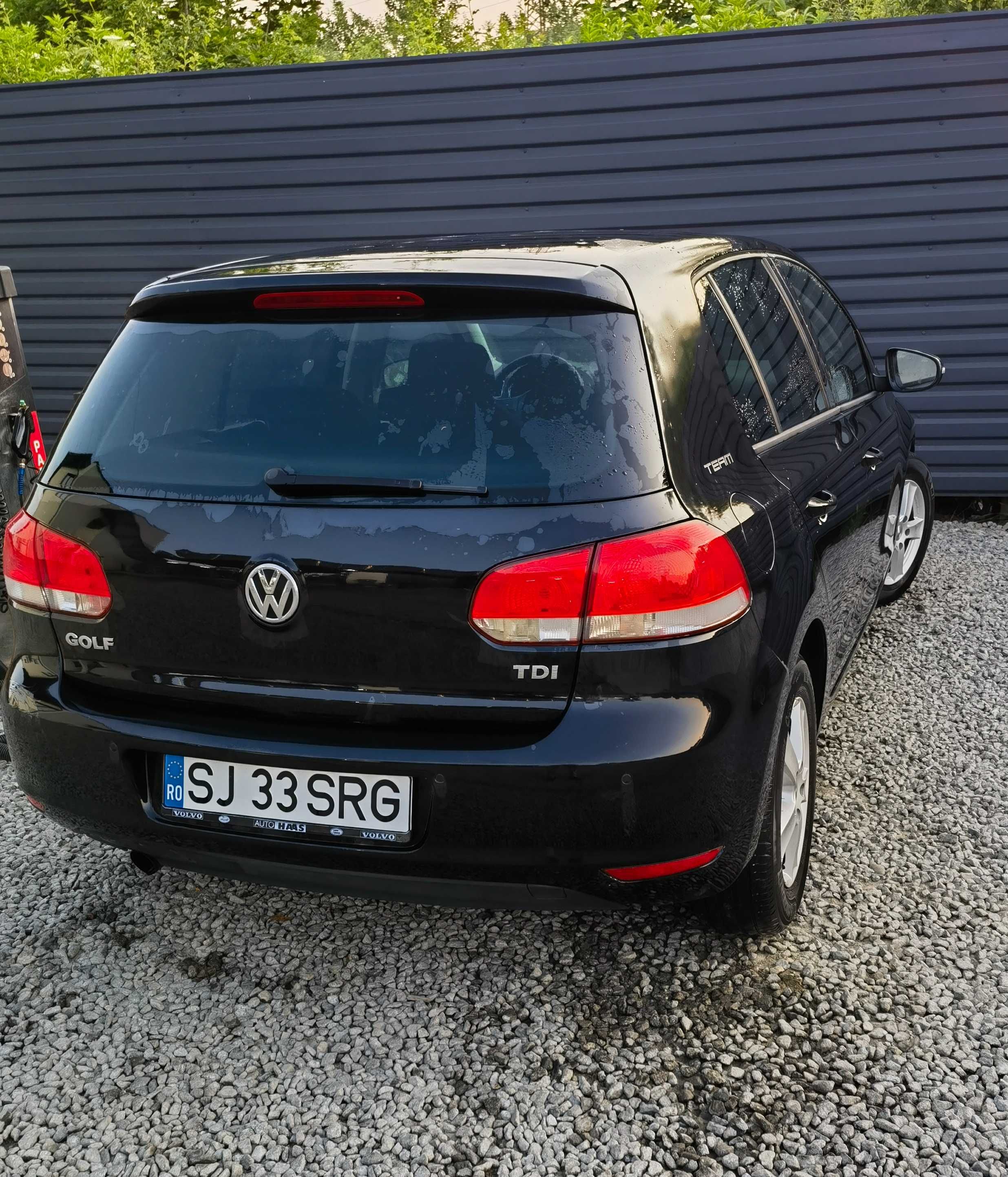 Vând Volkswagen Golf 6 1.6 TDI