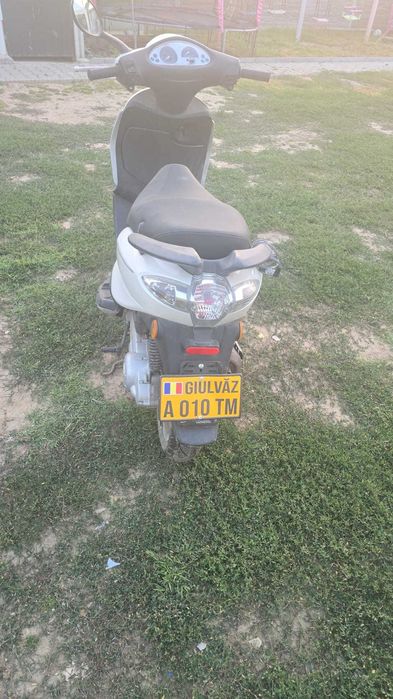 Vând piaggio,an productie 2016,tip C44,