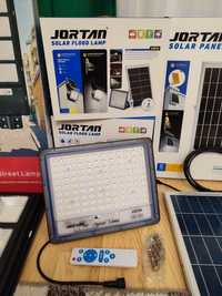 Proiector cu panou solar JORTAN de 600W