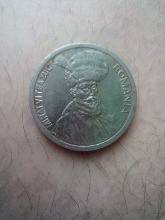 Vând monede vechi
