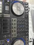 Vand /schimb traktor s4 mk3 + apple macbook 2017