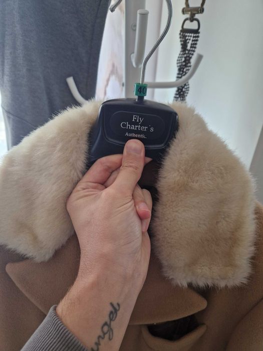 Palton damă din Cașmir cu blană naturala – mărimea XXL impecabil