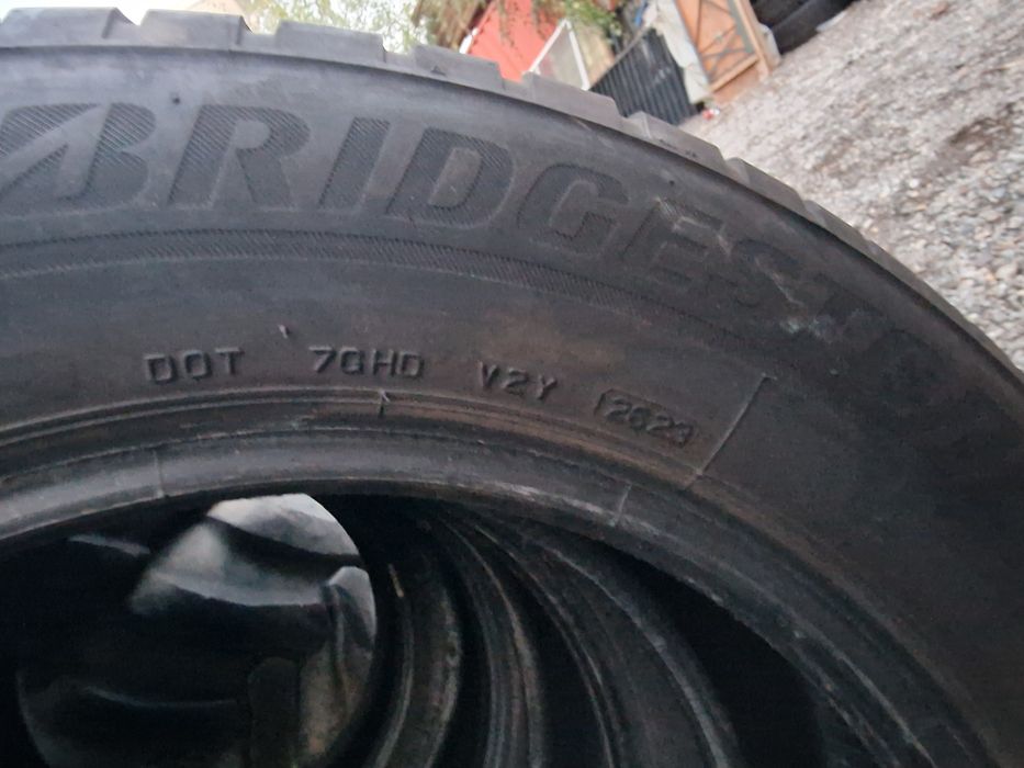 Anvelope 225/60R18 marca Bridgestone, M +S, DOT 2023, 7 mm