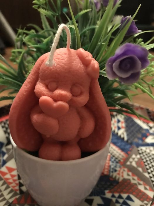 Lumânare Handmade cu simbolistica Maicii Domnului și fiul ei, Iisus.