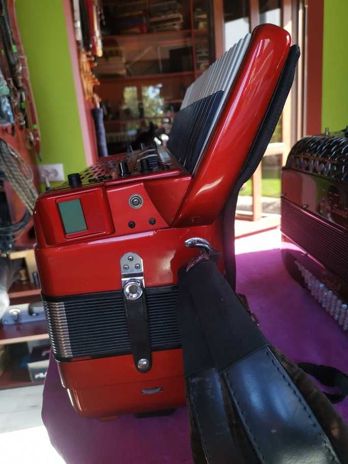 Acordeon Roland Fr7-Red/Pas Facut/Mufa Midi/Baterie Originala Noua