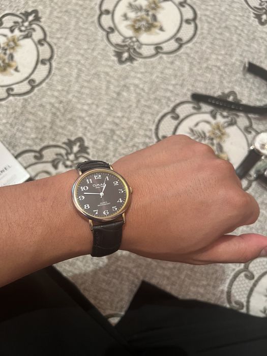 Сагаттар сатылады. Почти новый колданылмаган.