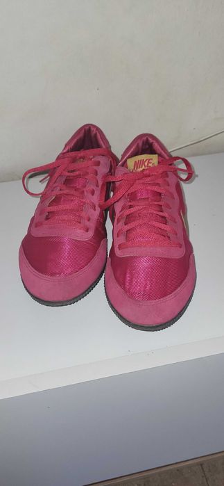 Маратонки Найк 38 номер