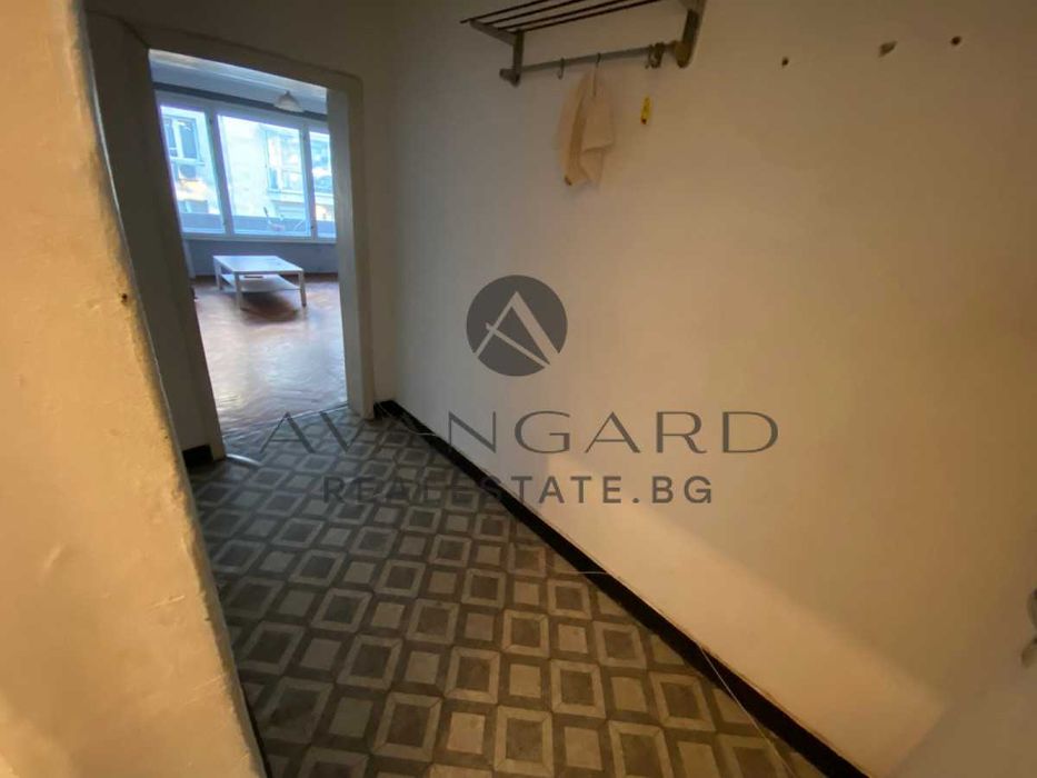 Продава се Двустаен апартамент в Пловдив, Център - 57 кв.м за 2488 €/кв.м - Снимка #4