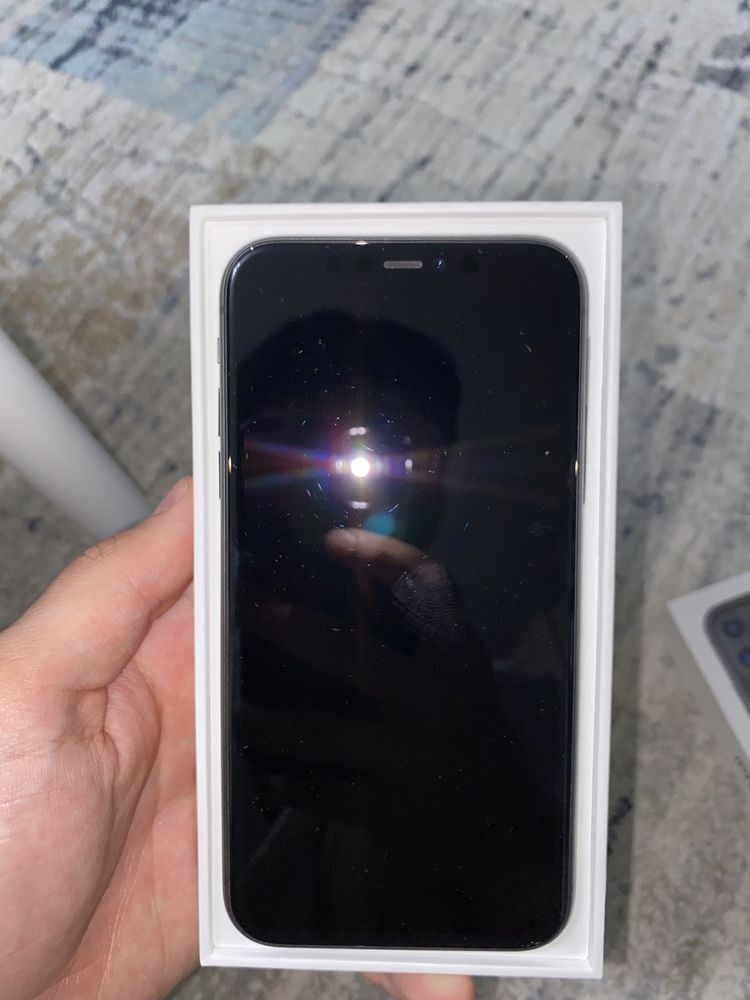 Продам Iphone 11 128GB