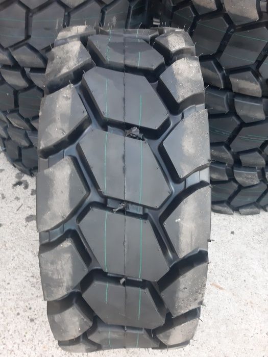 Anvelope noi de bobcat JCB cu livrare oriunde in tara 10-16.5
