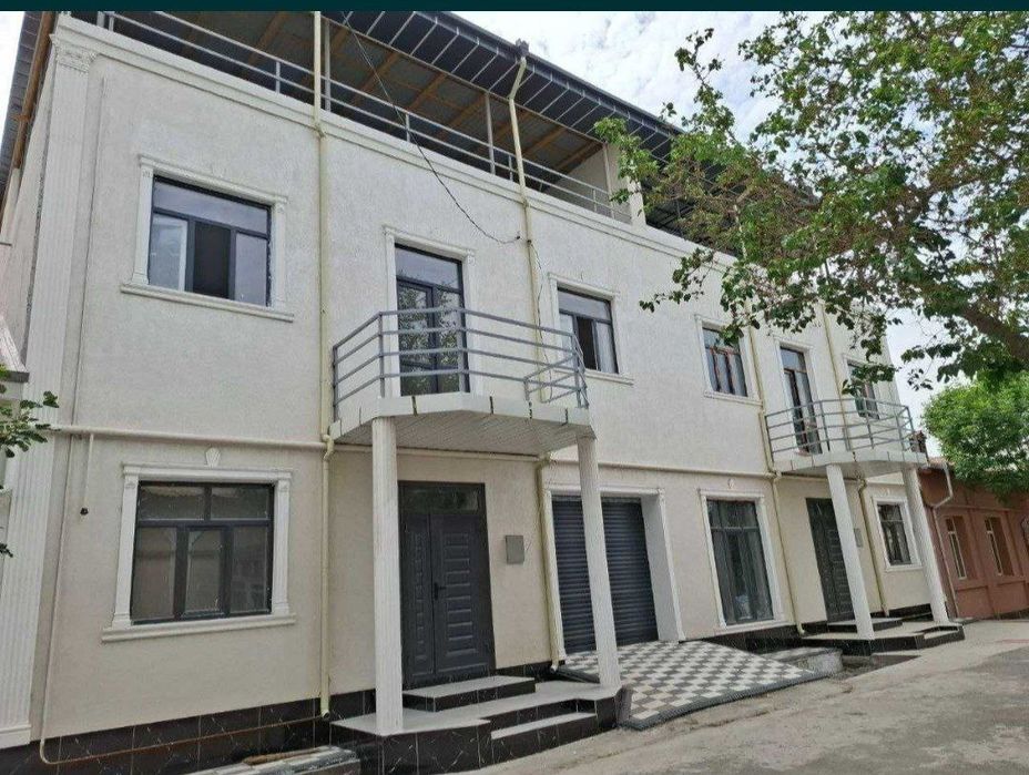 Urganch shaxar NBU bank yonida uy sotiladi