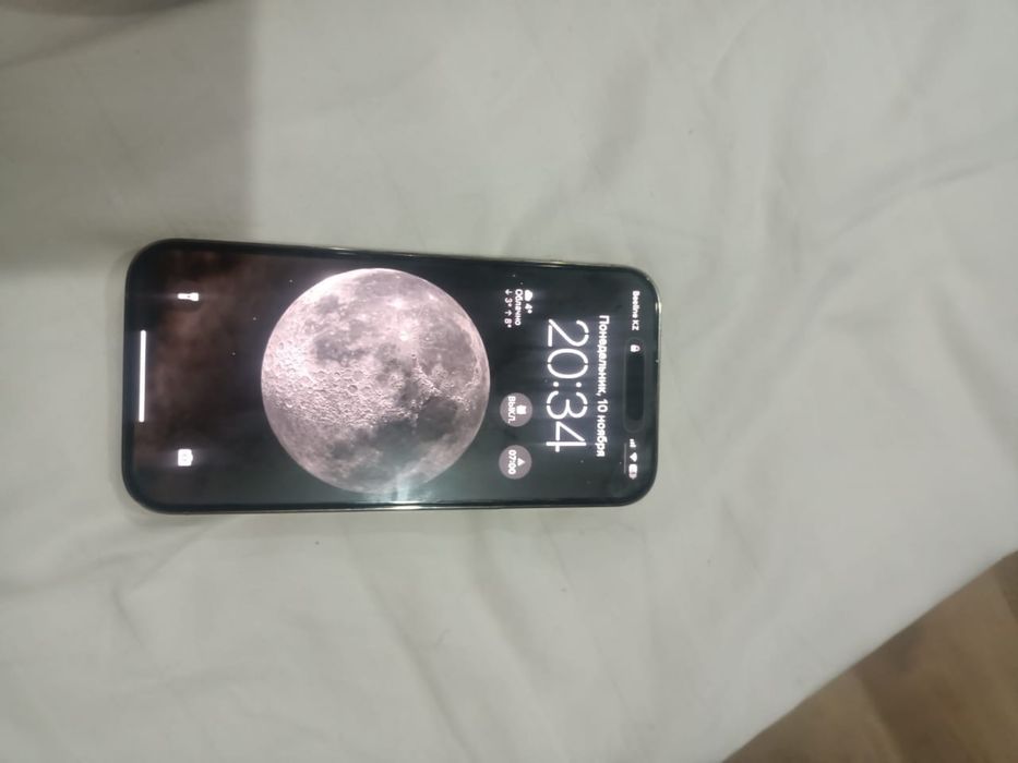 айфон 14 pro золотистый