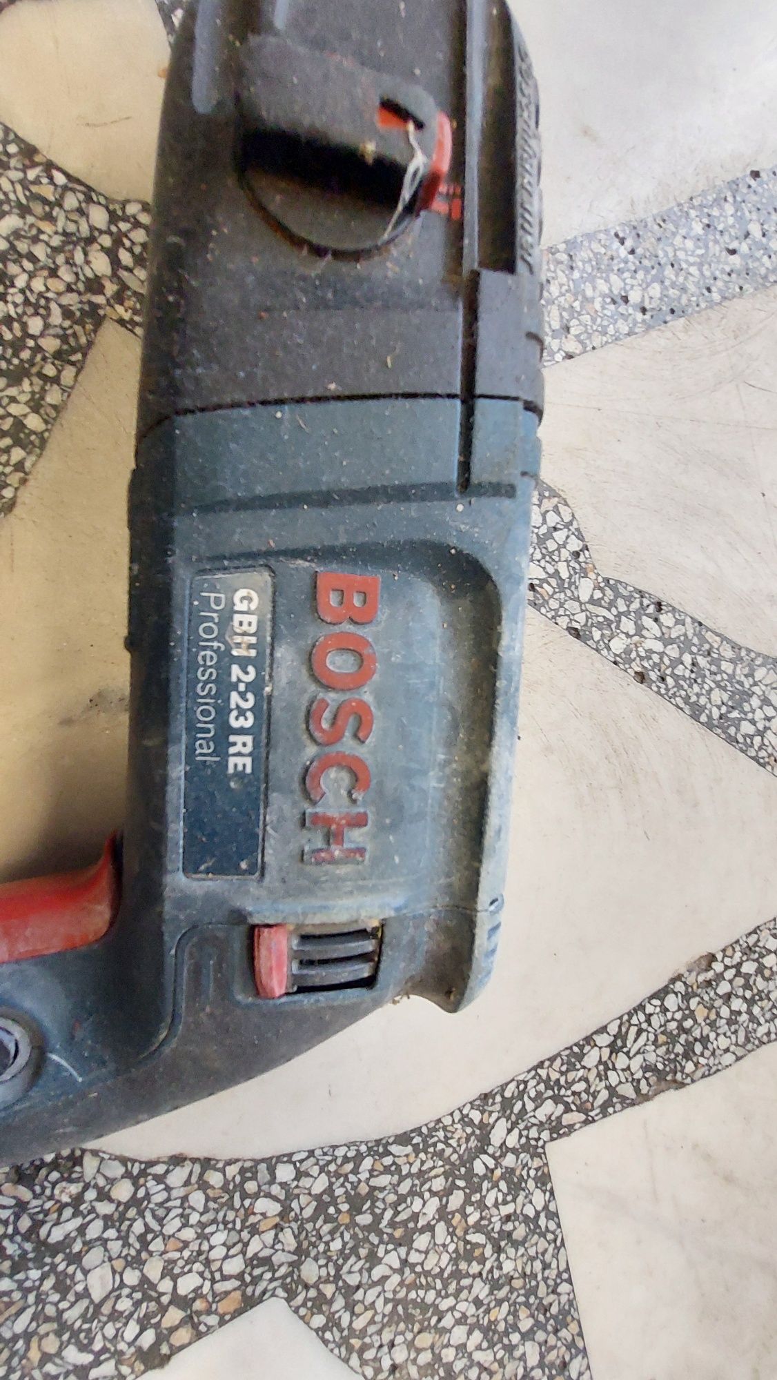 Бормашина Bosch GBH 2-23 RE