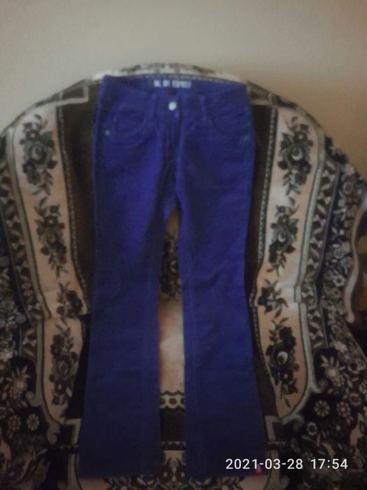 Брюки спортивные, вельветовые,джинсы.