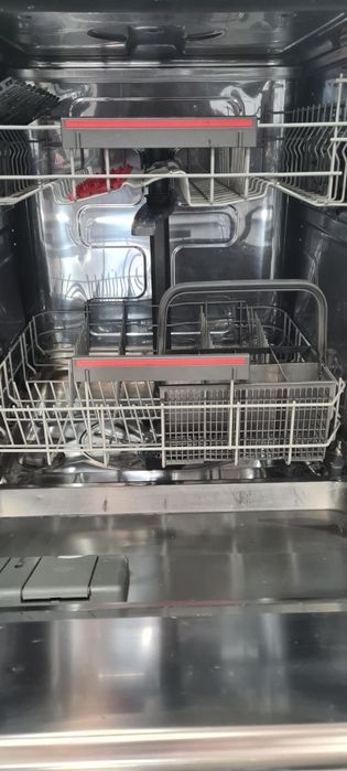 Свободностояща Съдомиялна 60см AEG  13к-та AirDry