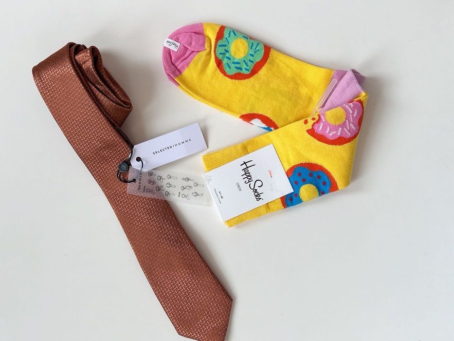 Нова мъжка слим вратовръзка Selected & подарък нови чорапи Happy socks