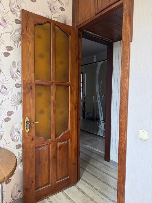 Продам деревянные двери