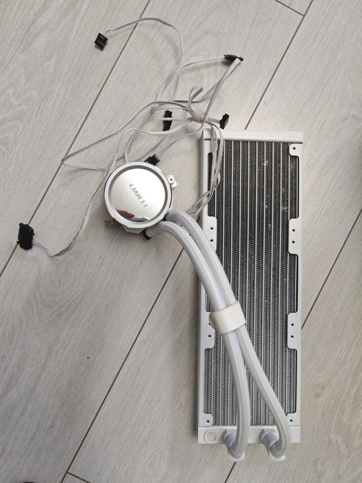 Система водяного охлаждения Lian Li Galahad II Trinity Performance 360