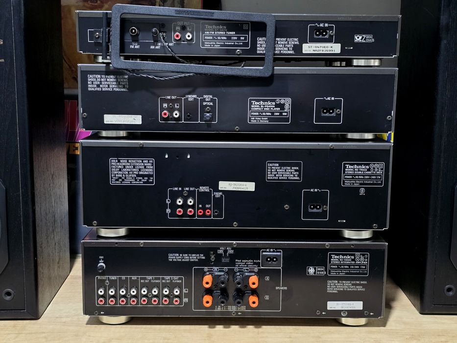 Linie audio TECHNICS ,amplificator ,dublu deck, cd-player, tuner ,hifi