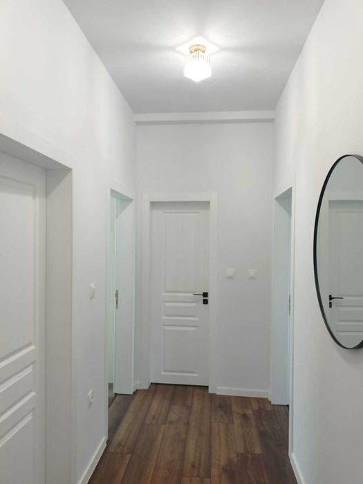 Продава се Тристаен апартамент в Варна, Левски - 100 кв.м за 2400 €/кв.м - Снимка #4