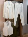 Costum barbati nou marimea 46