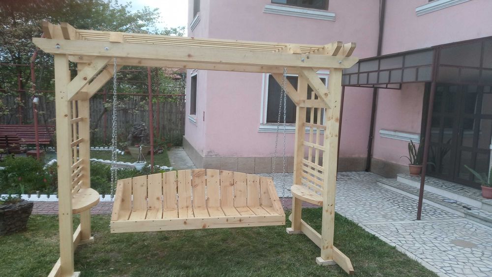Vând leagăn din lemn