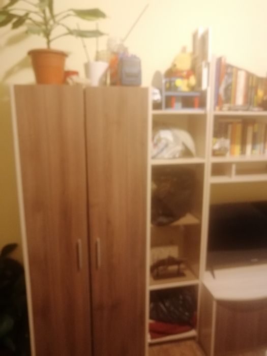 Продавам малка секция