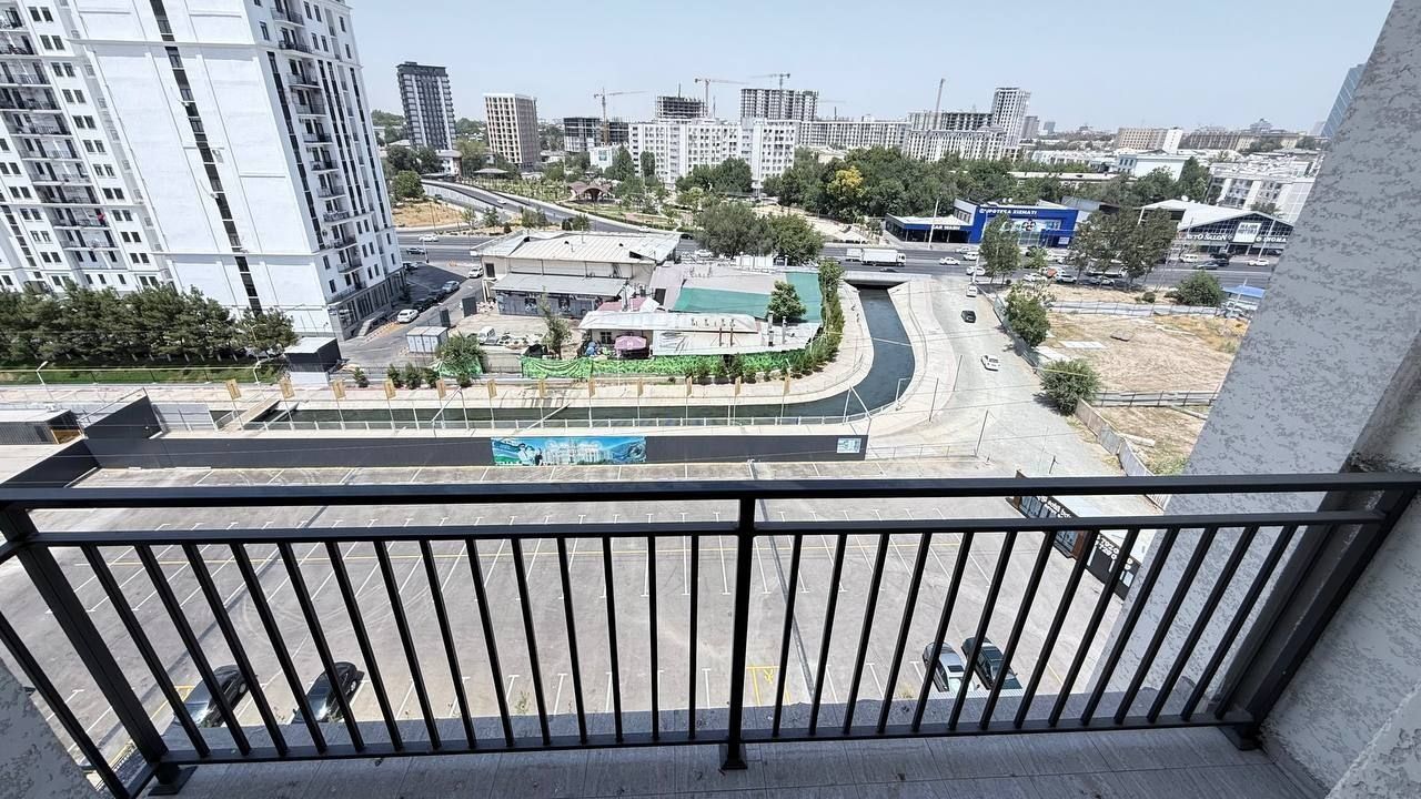 Продаётся 3-комнатная 121м2 Яккасарайский район за 950у.е. за 1м2