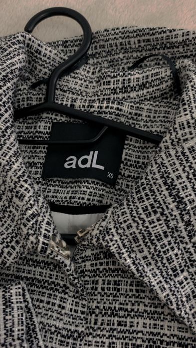 Дамско сако ADL XS – чисто ново, неносено