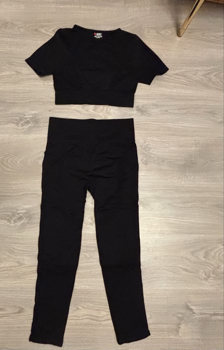 Спортен сет в черно